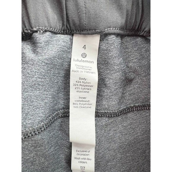 lululemon Women's Gray Shorts with Pockets Elastic Drawstring Waist Size 4 - Picture 4 of 4